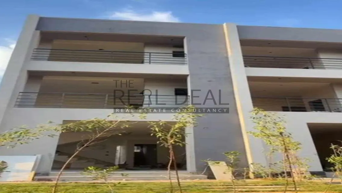 Luxury Villa for Sale in Monte Napoleone