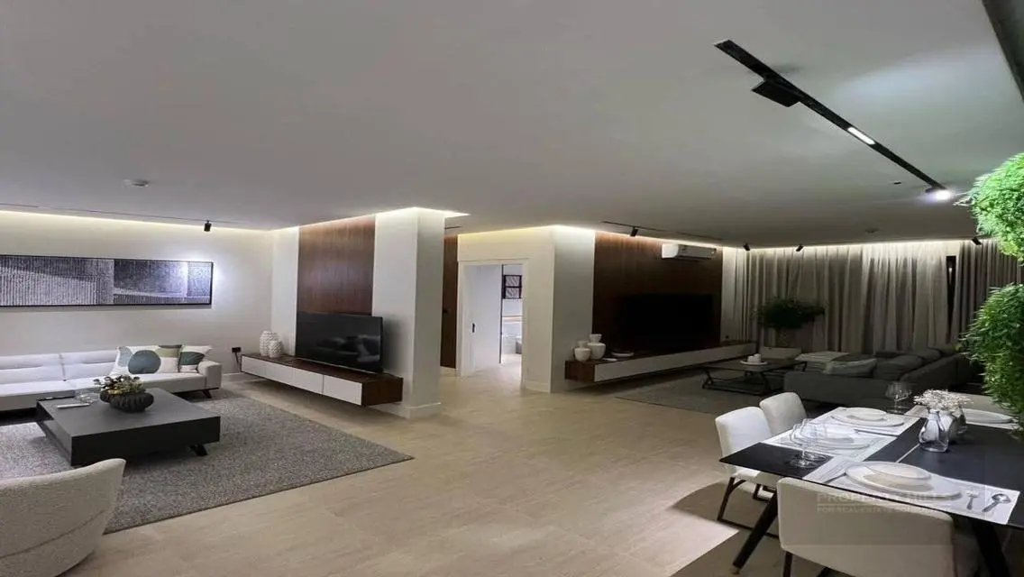 Luxurious Apartment for Sale with Spacious Areas
