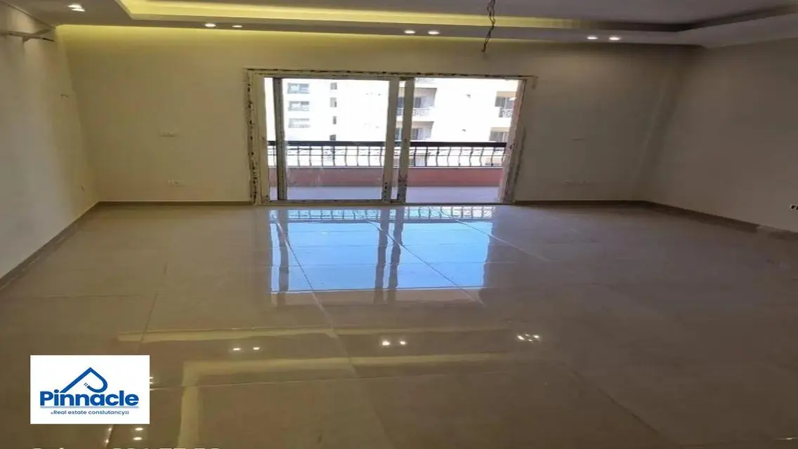 شقة مطلة على البحيرات مع تجهيزات حديثة