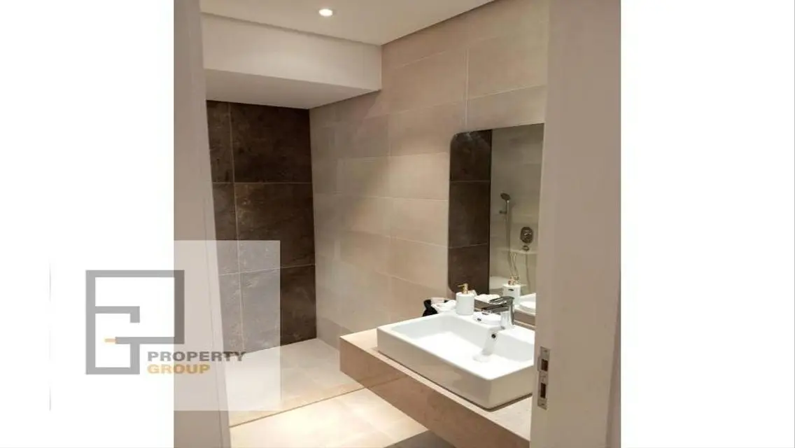 Luxury Villa with Private Garden and Pool for Sale