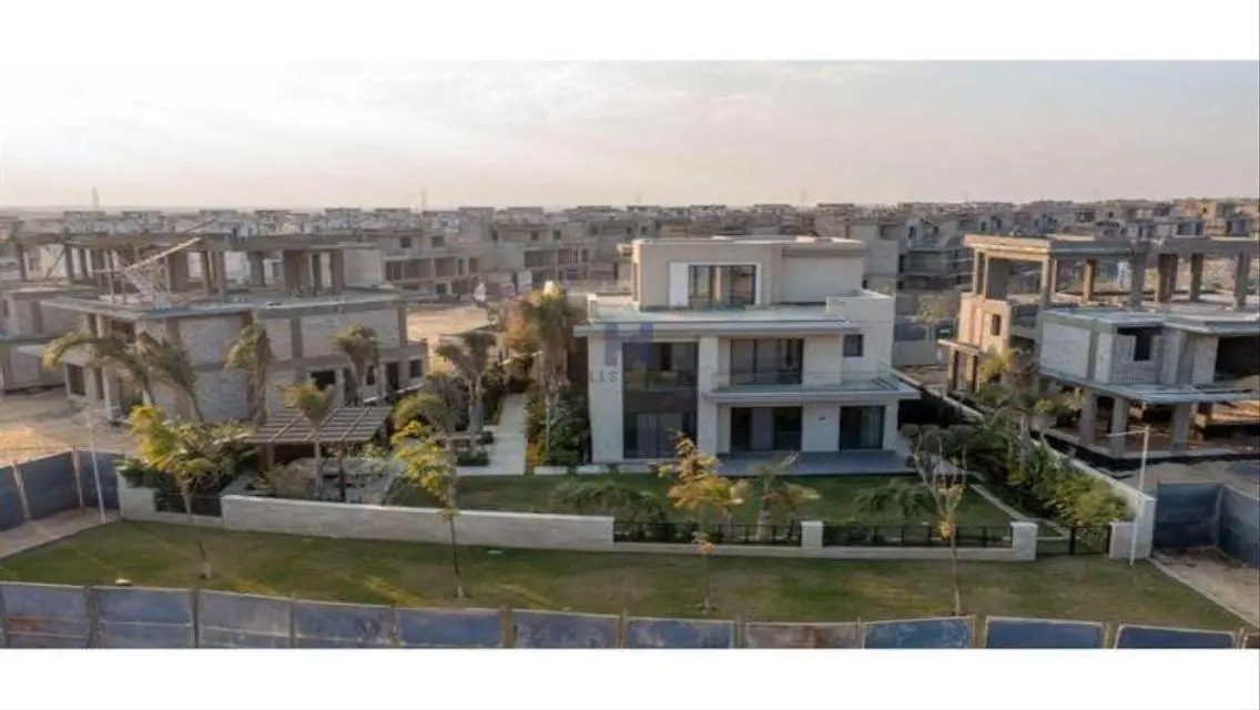 Luxury Villa for Sale with Spacious Layout