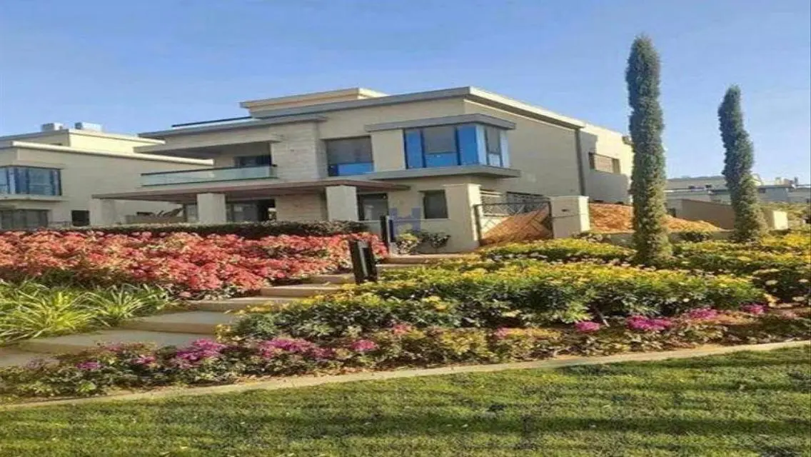 Luxury Villa for Sale with Spacious Layout