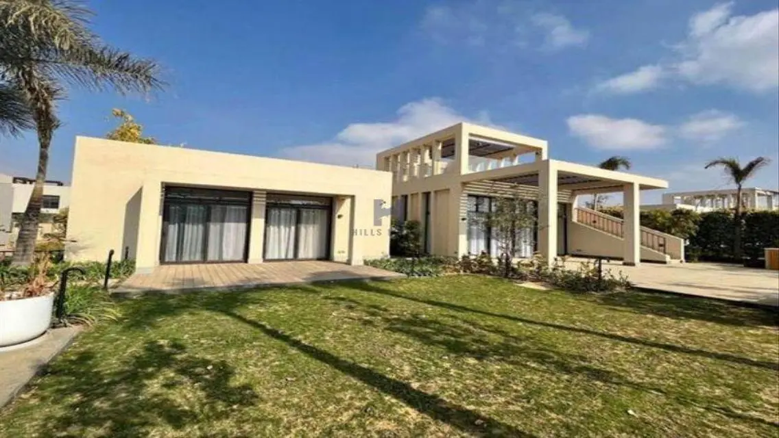 Luxury Villa for Sale with Spacious Layout