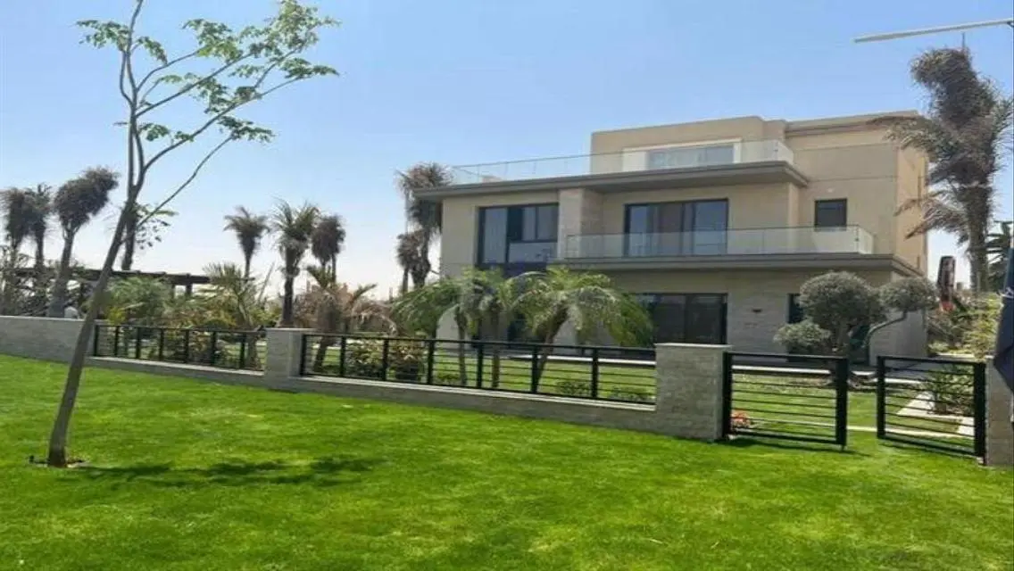 Luxury Villa for Sale with Spacious Layout