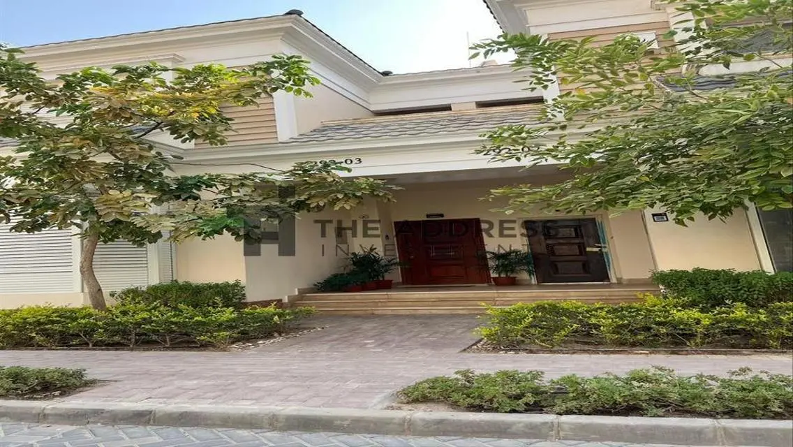 Luxury Villa for Sale in Middle Island for 20 Million EGP