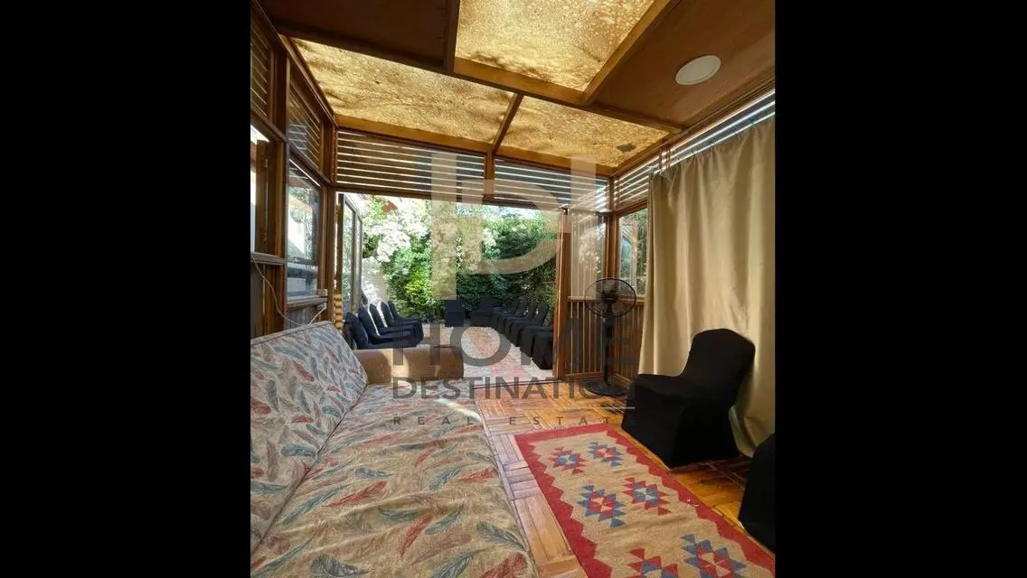 Luxury 4 Bedroom Apartment with 3434 sqm Space Overlooking Lakes