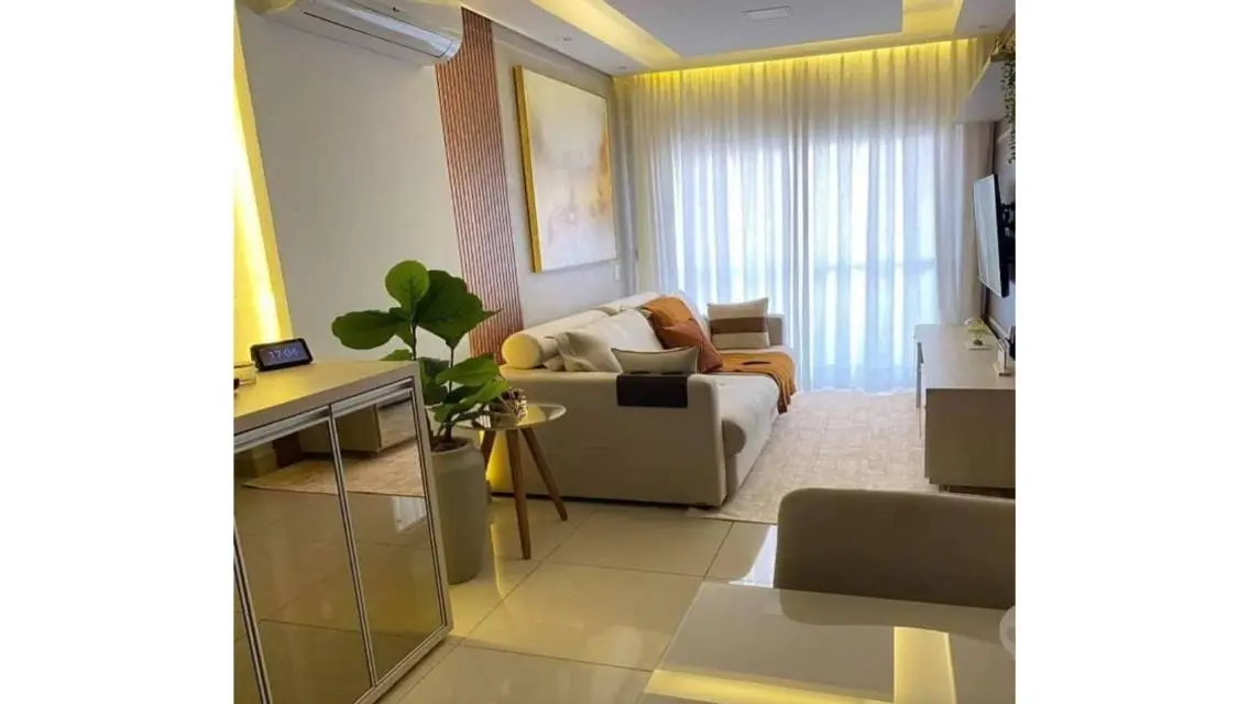Luxury Villa Overlooking Lakes for 6,300,000