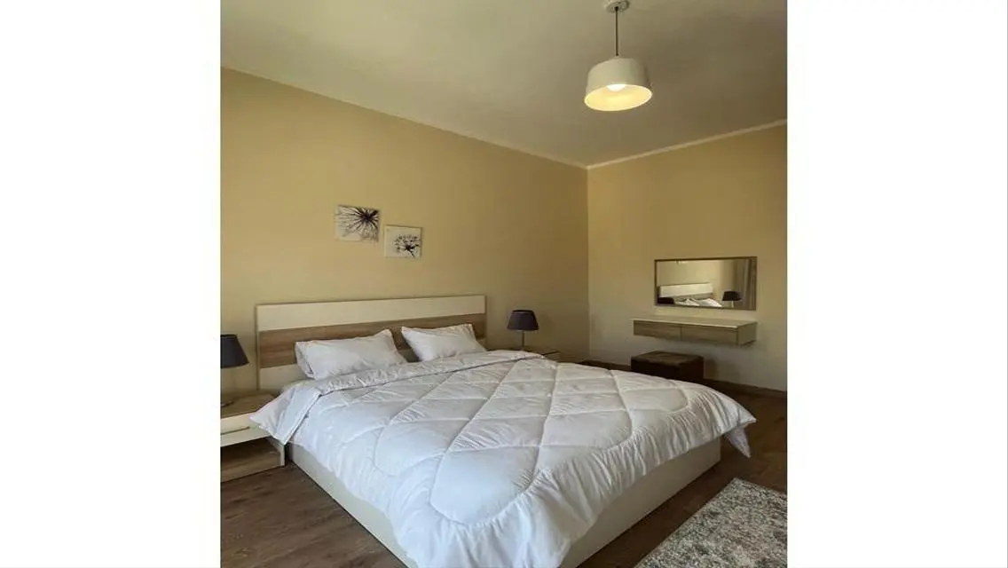 Stunning Apartment for Rent at 90 - 3 Bedrooms and 3 Bathrooms
