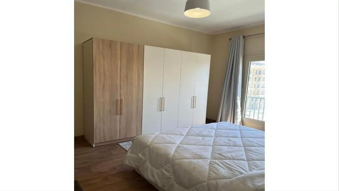 Stunning Apartment for Rent at 90 - 3 Bedrooms and 3 Bathrooms