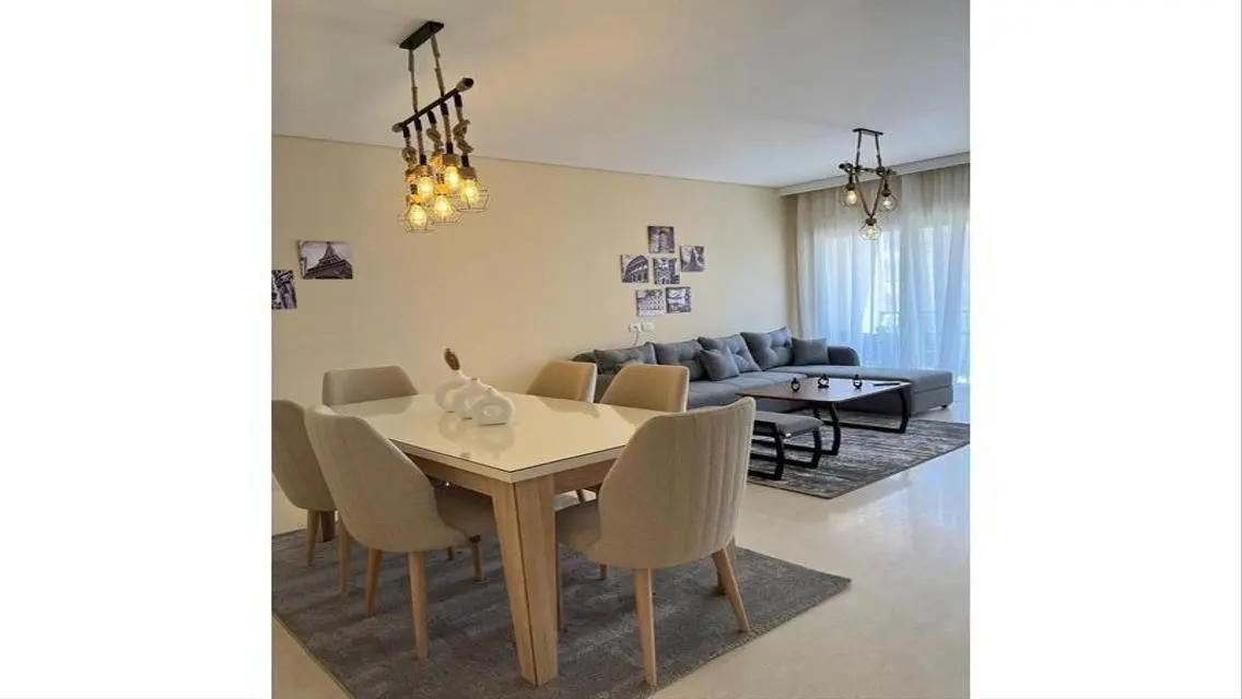 Stunning Apartment for Rent at 90 - 3 Bedrooms and 3 Bathrooms