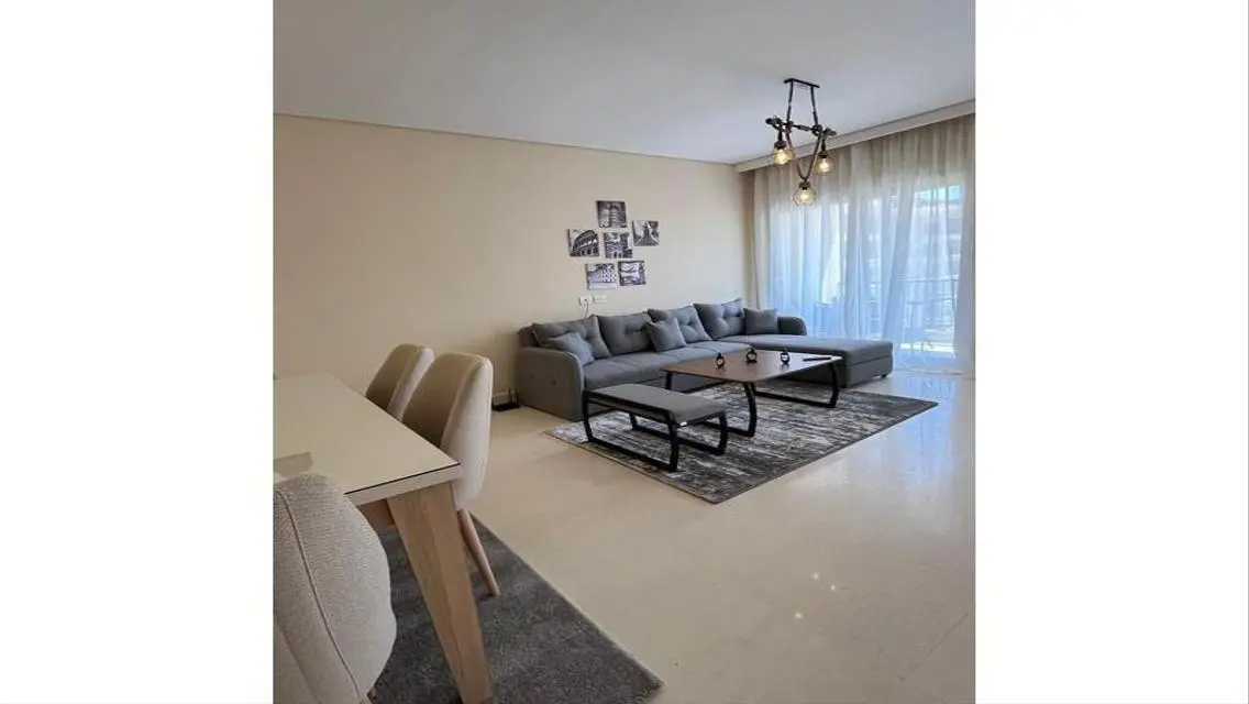 Stunning Apartment for Rent at 90 - 3 Bedrooms and 3 Bathrooms