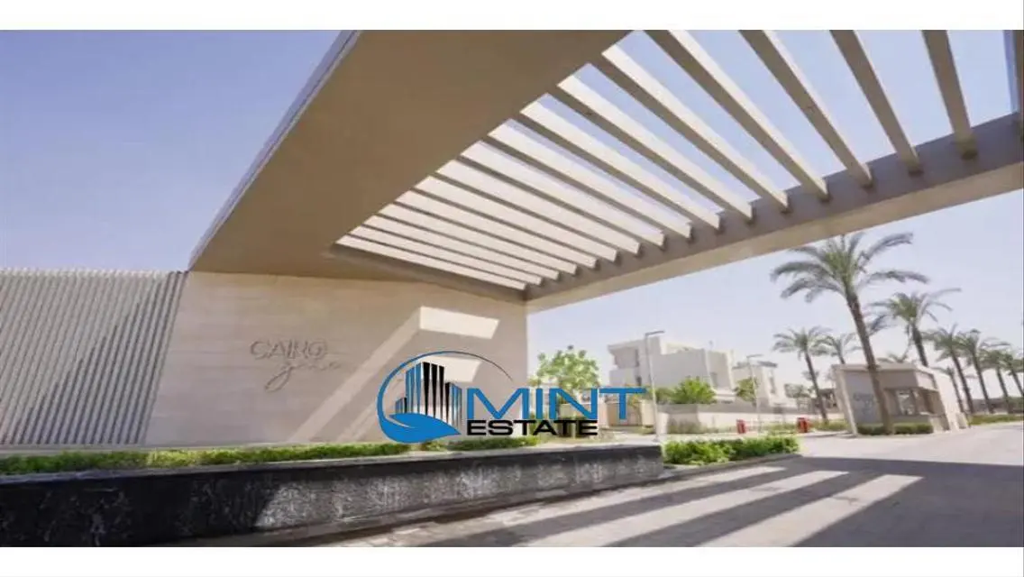 Beautiful Apartment with Balcony and Shared Swimming Pool