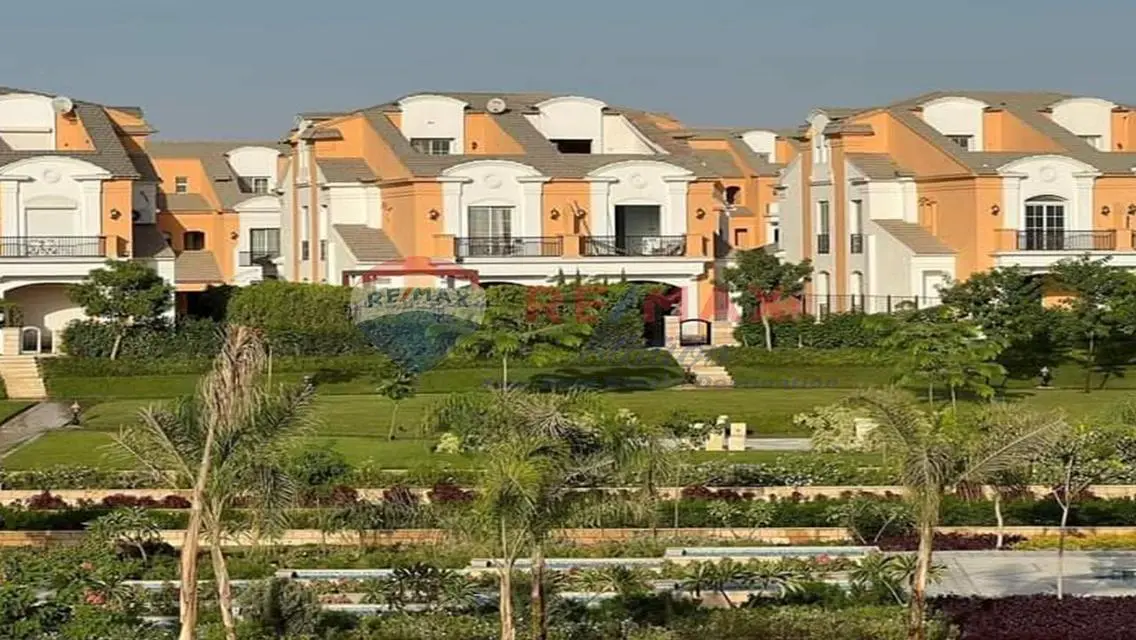 Luxury Apartment with 260 sqm & Private Garden
