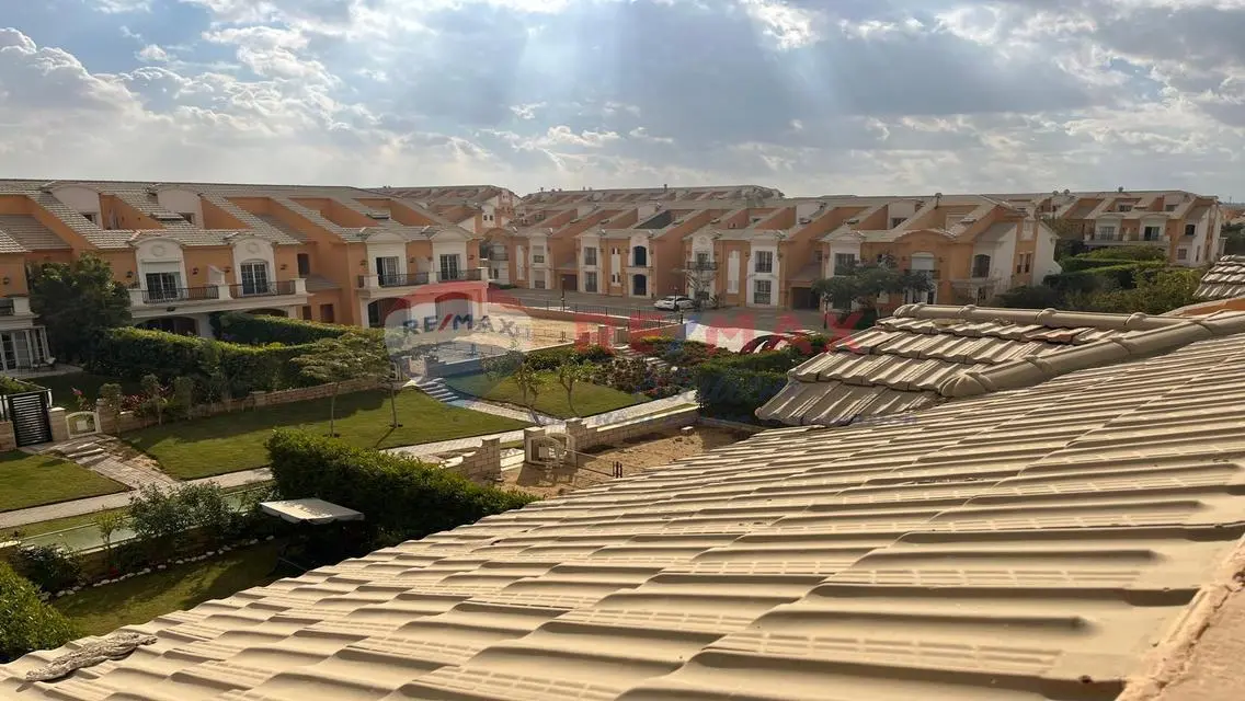 Luxury Apartment with 260 sqm & Private Garden
