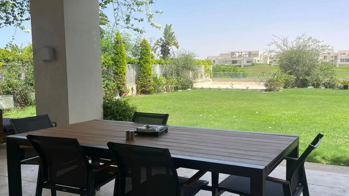 شقة فاخرة في 224-3003-3 بسعر 19,500,000 جنيه