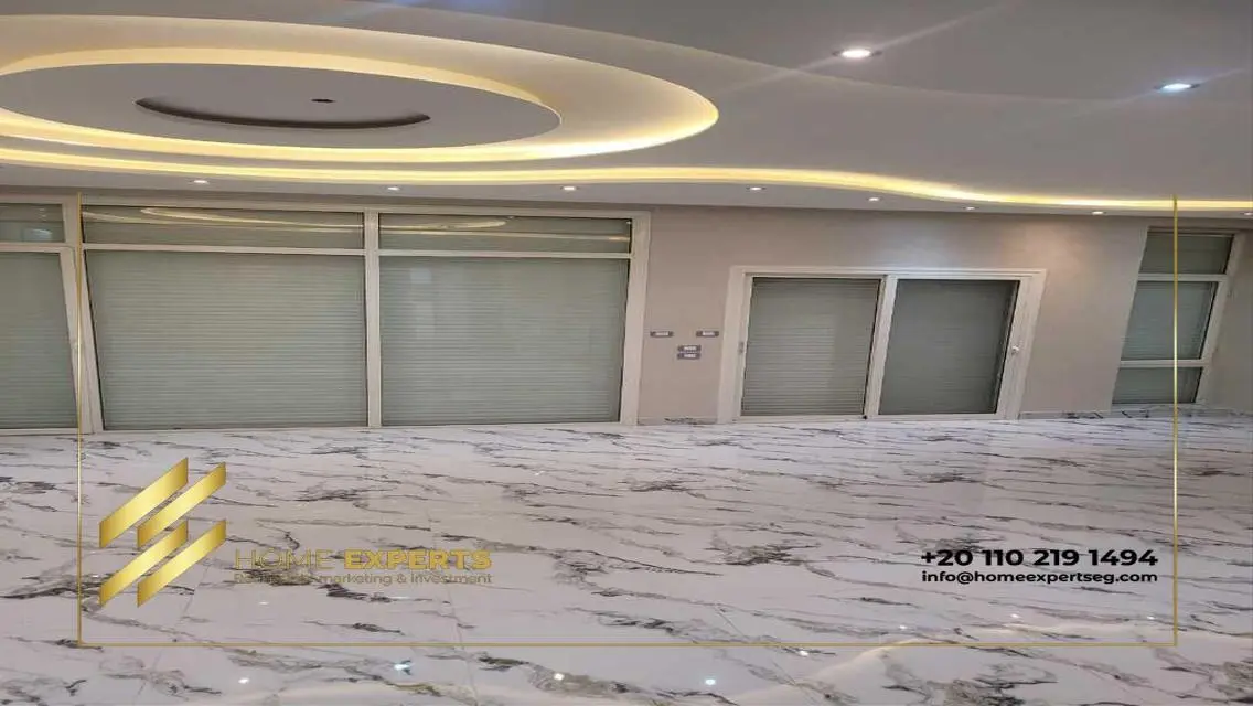 Luxury Apartment with Maid's Room and Private Garden