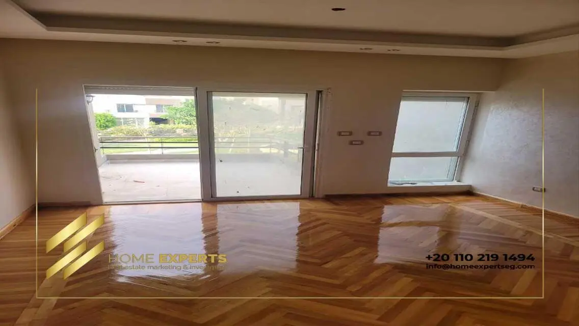 Luxury Apartment with Maid's Room and Private Garden