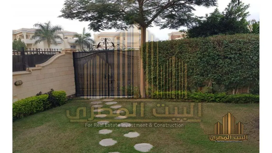 منزل فاخر للبيع في منطقة متميزة