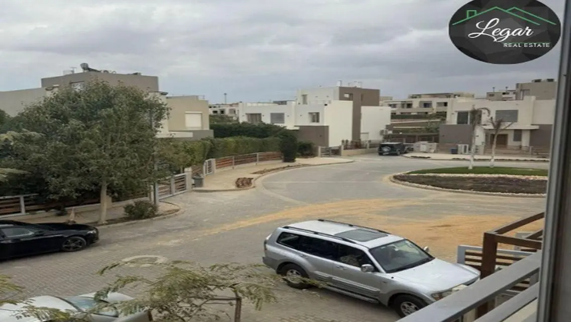 شقة فاخرة في كمبوند بالم فالي - 100,000 جنيه