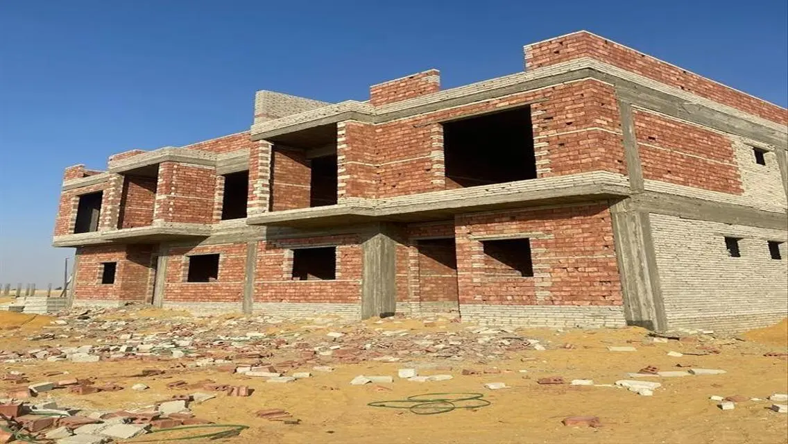 فيلا فاخرة للإيجار - 407 متر مربع - بحيرة إطلالة مميزة
