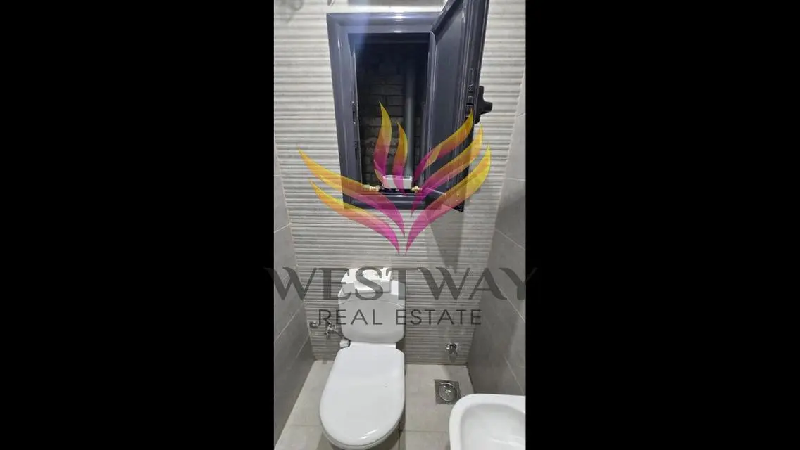 شقة فاخرة للبيع بمساحة ٢-٥٥٦٧ متر