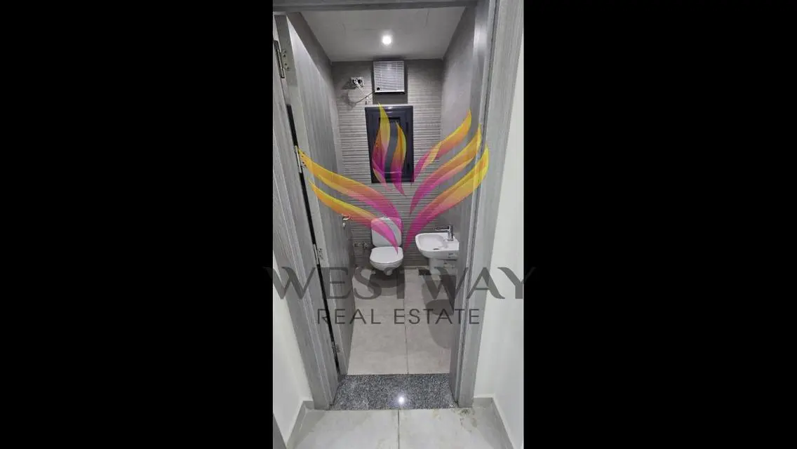 شقة فاخرة للبيع بمساحة ٢-٥٥٦٧ متر