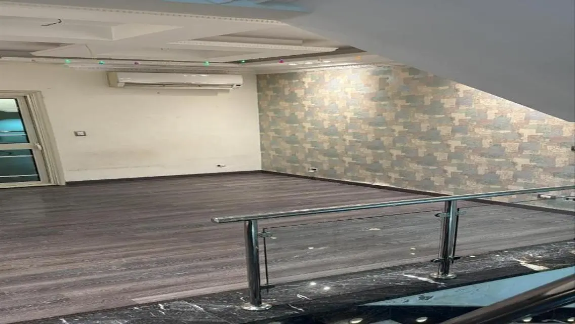 فيلا فاخرة بمساحة 248 متر في موقع متميز