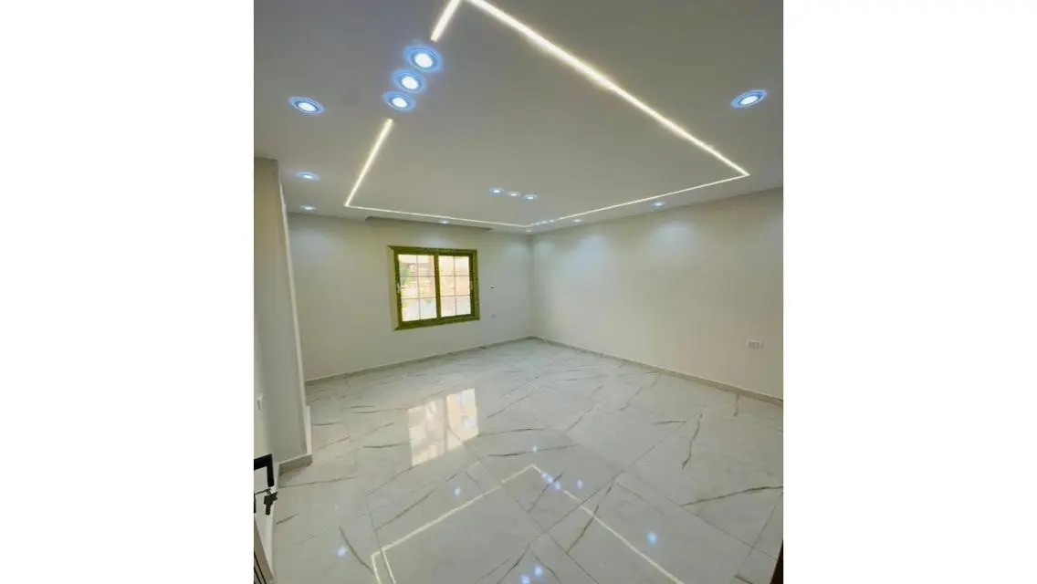 Luxury Apartment with 3 Bedrooms and Spacious Layout in the Heart of the City
