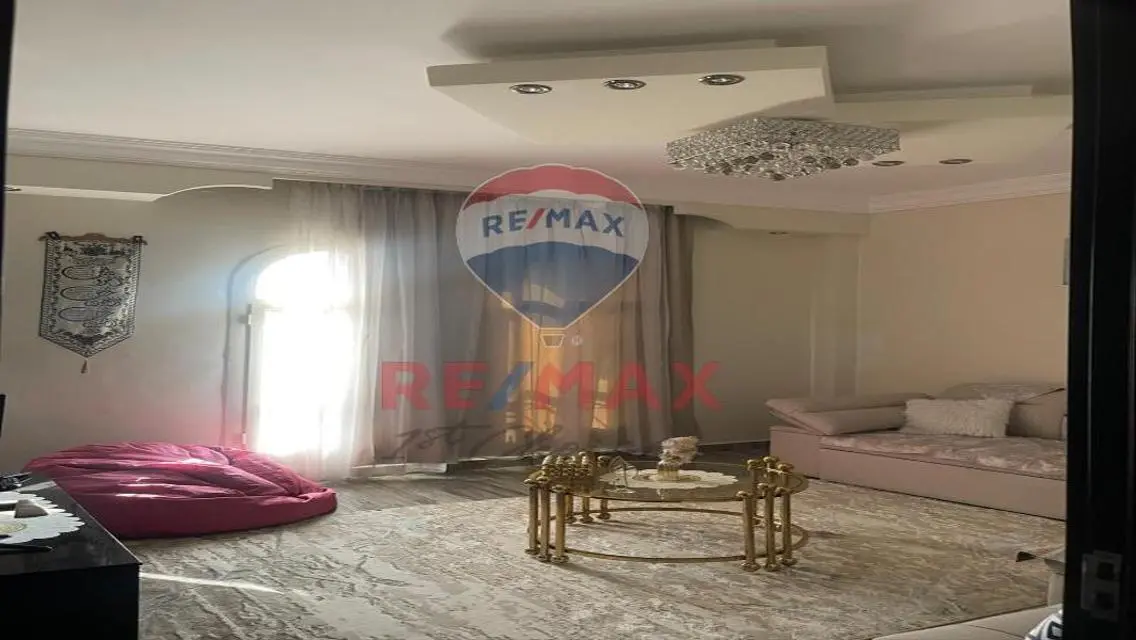 عمارة سكنية للبيع في قلب المدينة