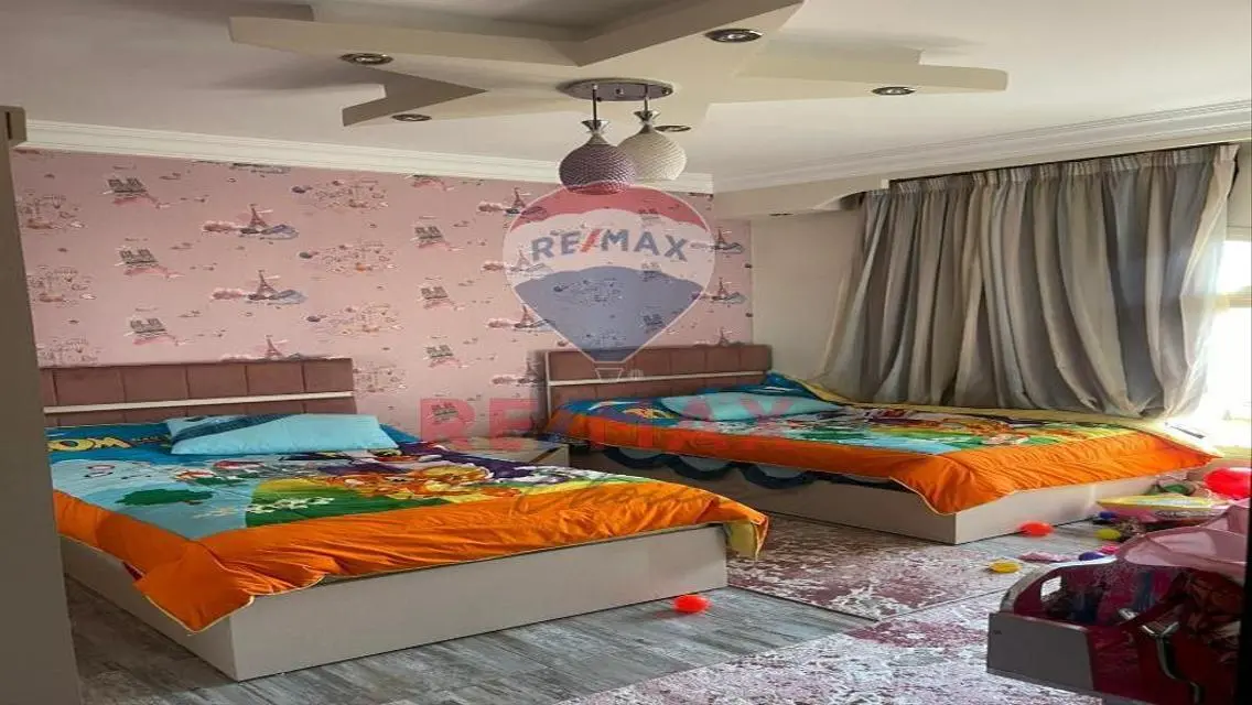 عمارة سكنية للبيع في قلب المدينة