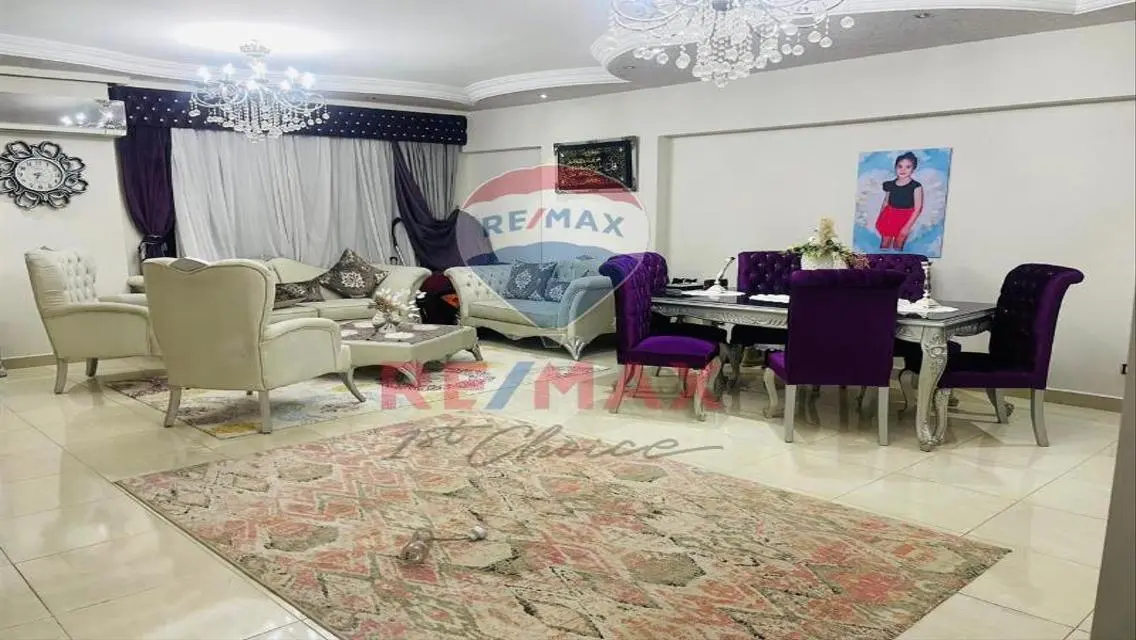 عمارة سكنية للبيع في قلب المدينة