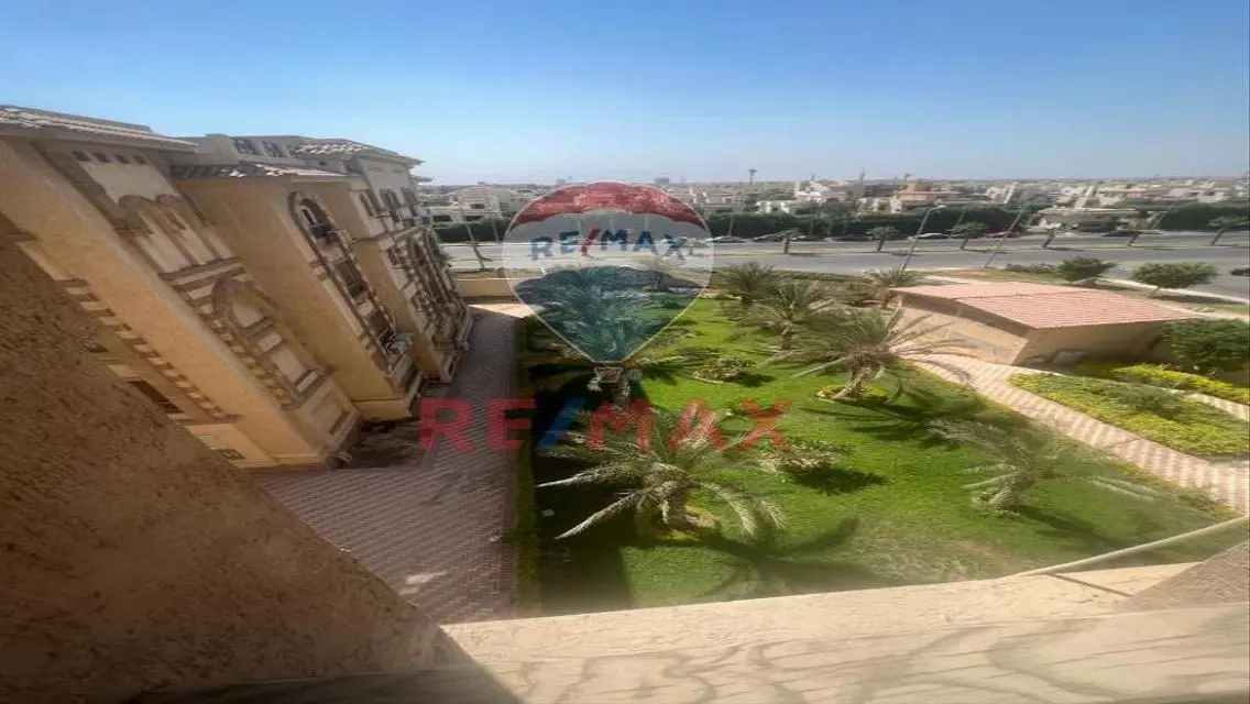 عمارة سكنية للبيع في قلب المدينة