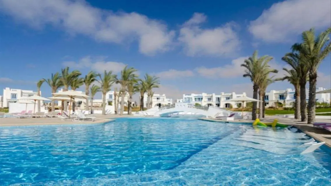 Luxurious Villa for Sale with Ample Space and Exceptional Amenities