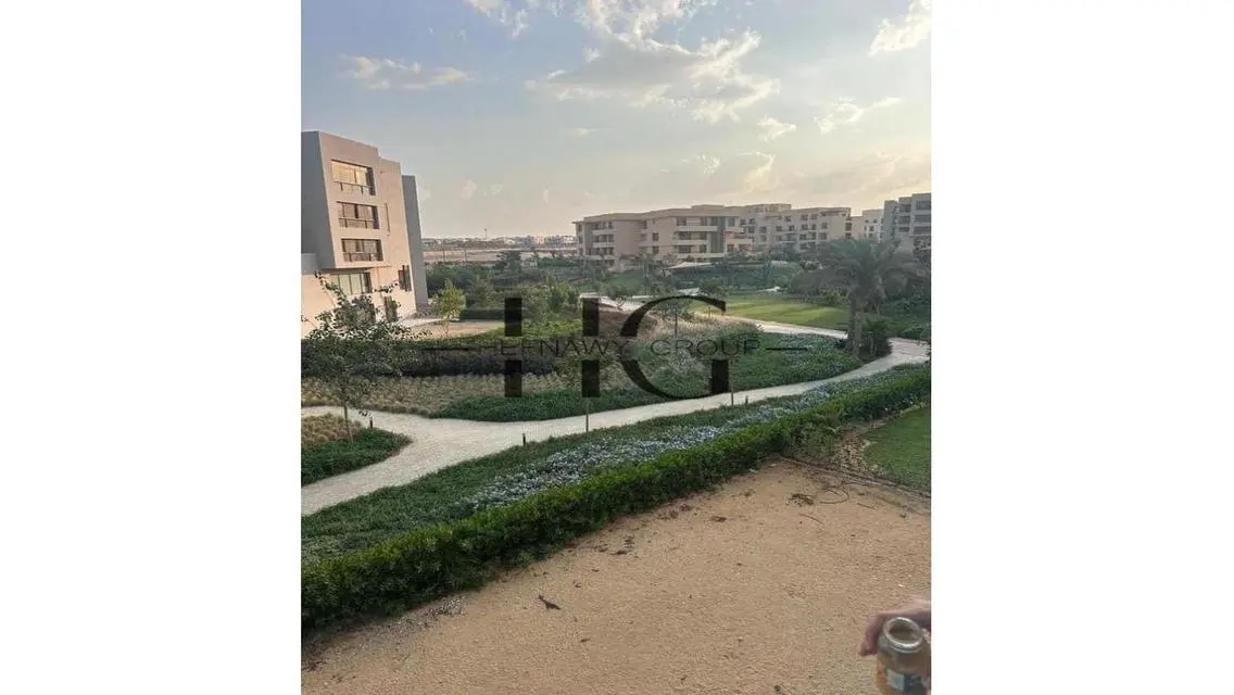 شقة فاخرة للإيجار بمساحة مذهلة