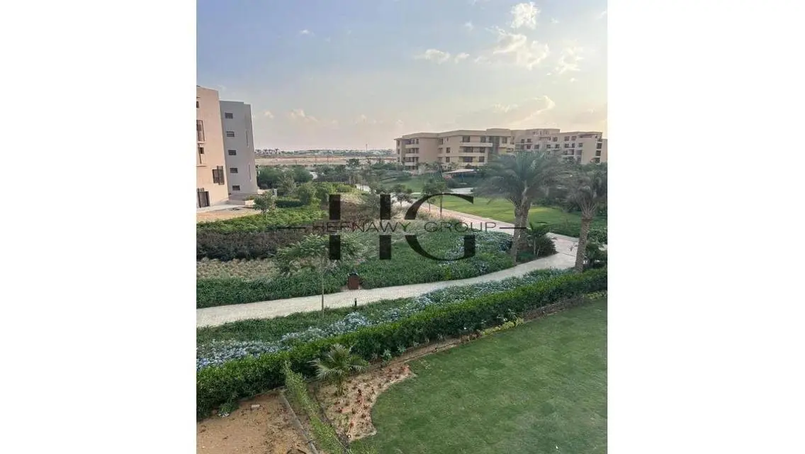 شقة فاخرة للإيجار بمساحة مذهلة