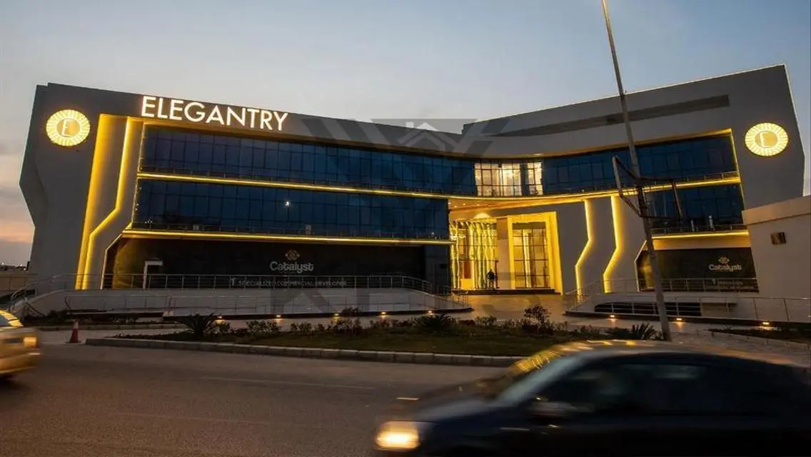 Luxury Apartment with 28000 Sq. M Space