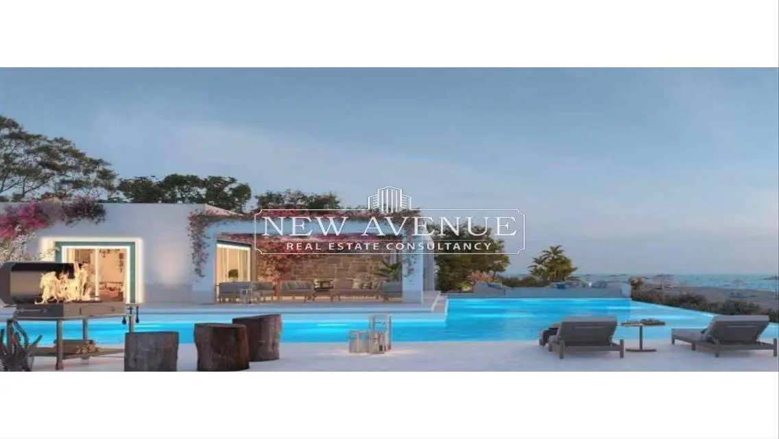 Luxury Apartment in Mastic with Spacious Design