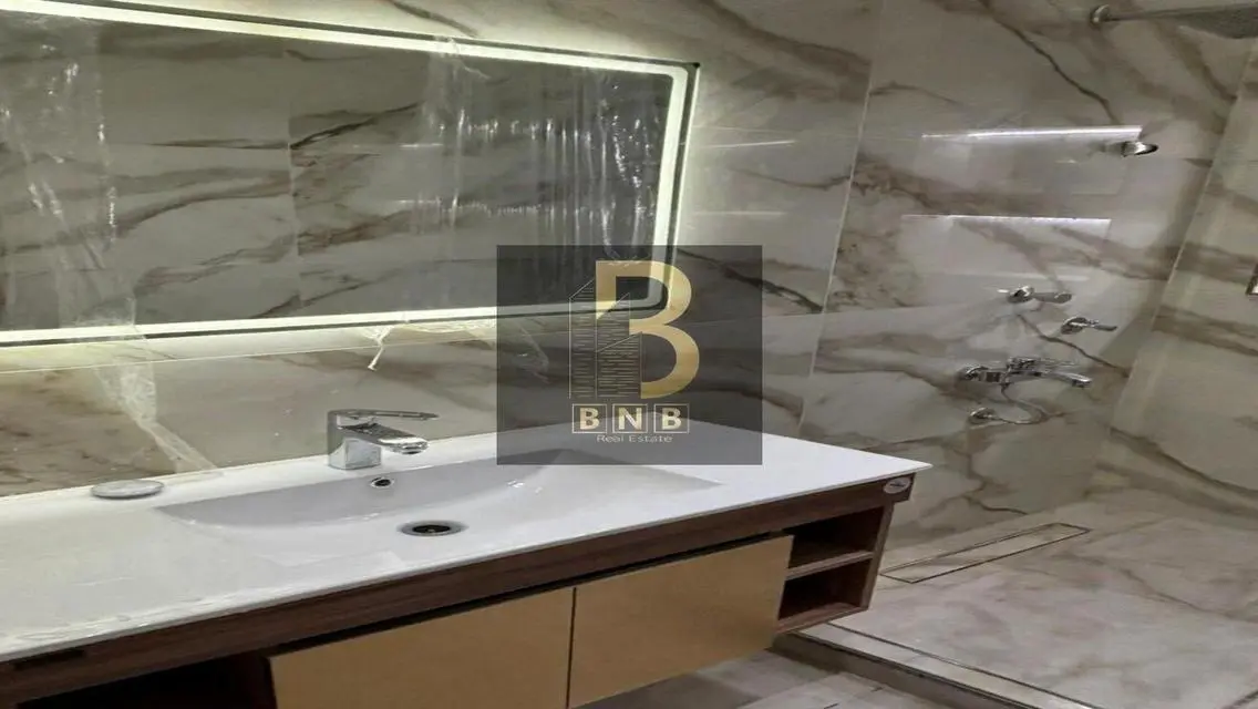 Luxury Apartment with Modern Design in Prime Location