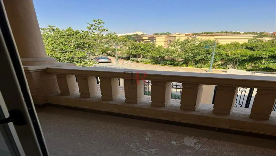 Stunning Apartment for Sale at Codered R206