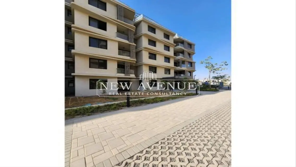 Luxury Villa with Spacious Living and Premium Amenities