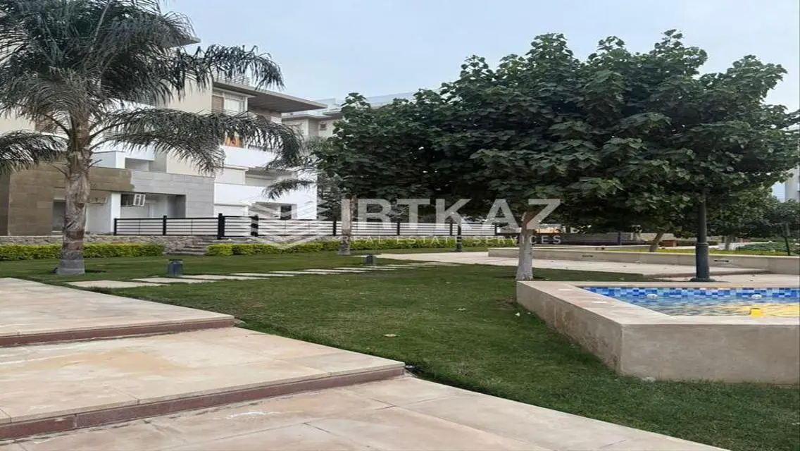 Luxury Villa with Balcony and Shared Pool for Sale