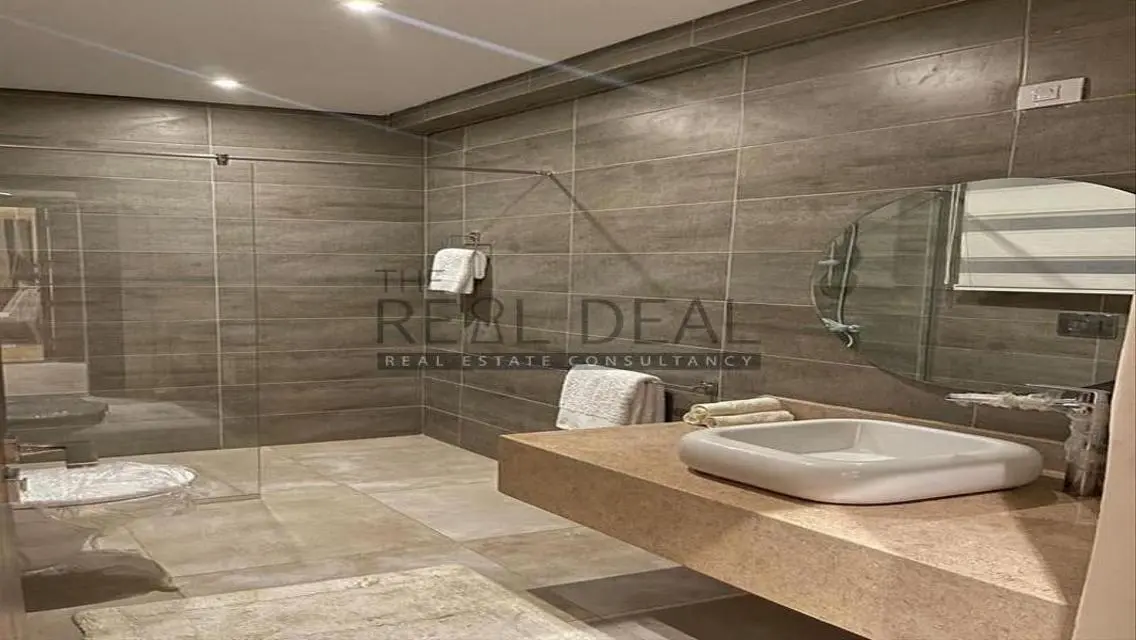 Creek Town - Luxurious Home in New Cairo