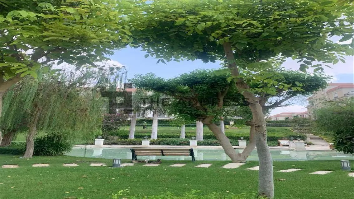 شقة فاخرة بمساحة 3 أمتار للبيع