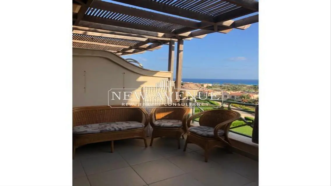Luxurious Villa with Stunning Views in Prime Location
