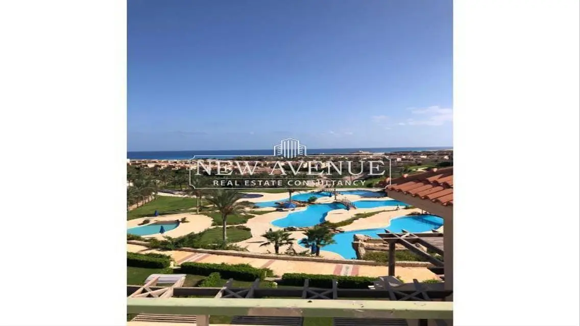 Luxurious Villa with Stunning Views in Prime Location