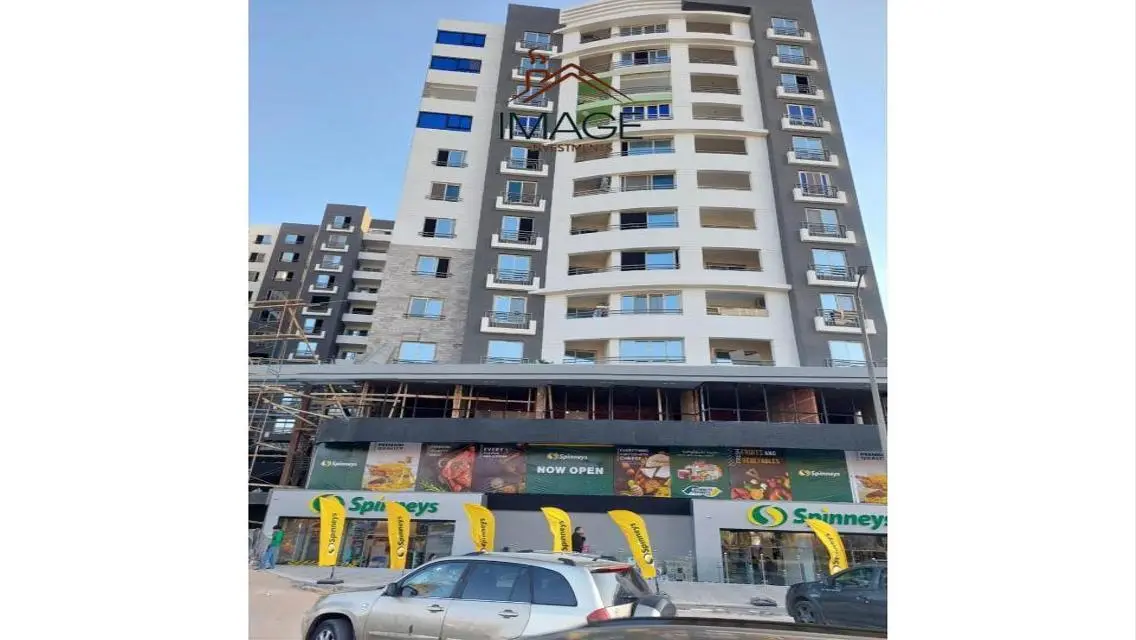 Luxurious Property with Ample Space - Prime Investment Opportunity