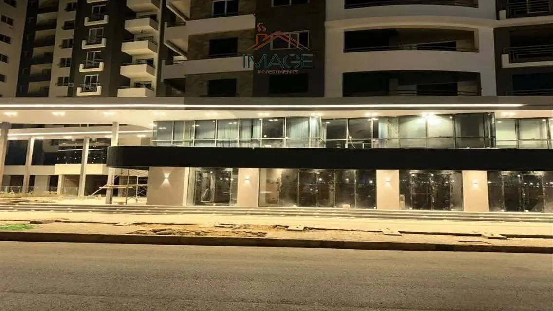 Luxurious Property with Ample Space - Prime Investment Opportunity