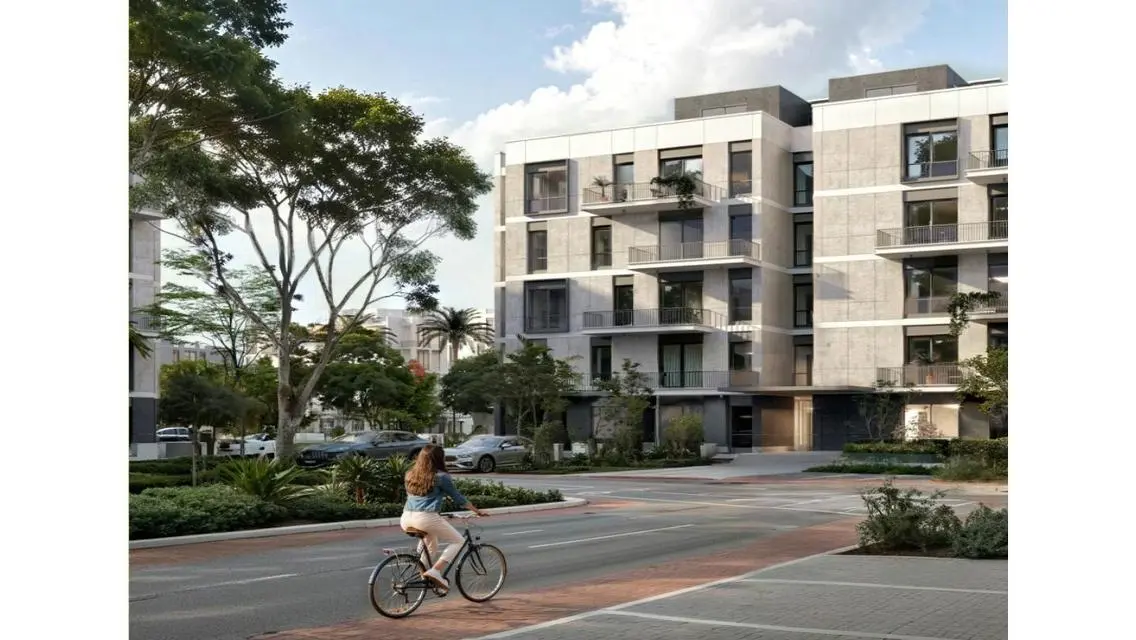 Spacious Apartment with Pool and Additional Amenities