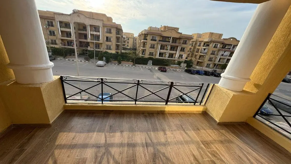 Luxurious Apartment with Lake View for Sale