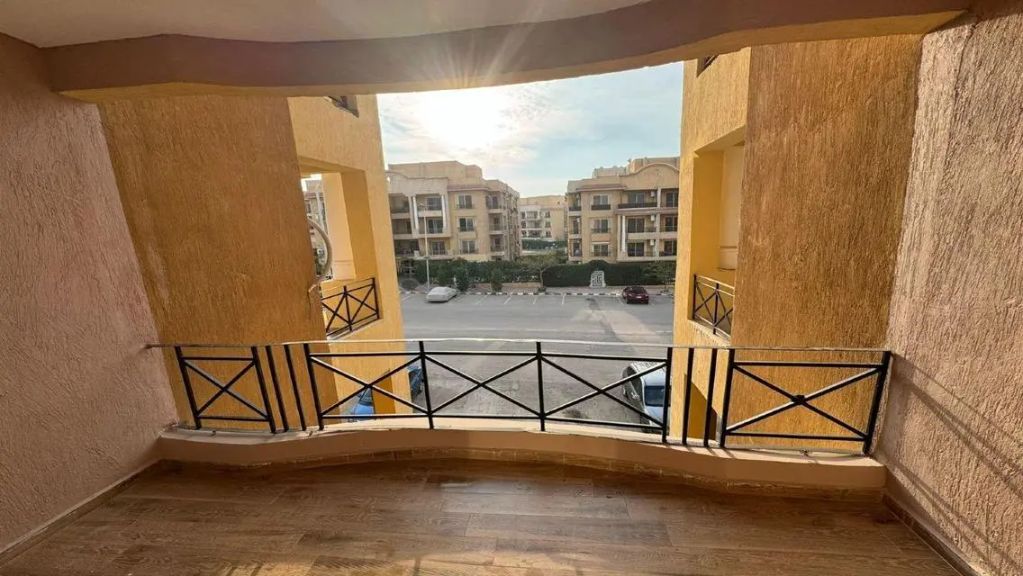 Luxurious Apartment with Lake View for Sale